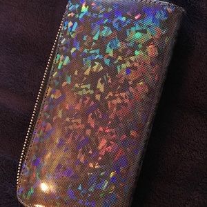Clutch wallet